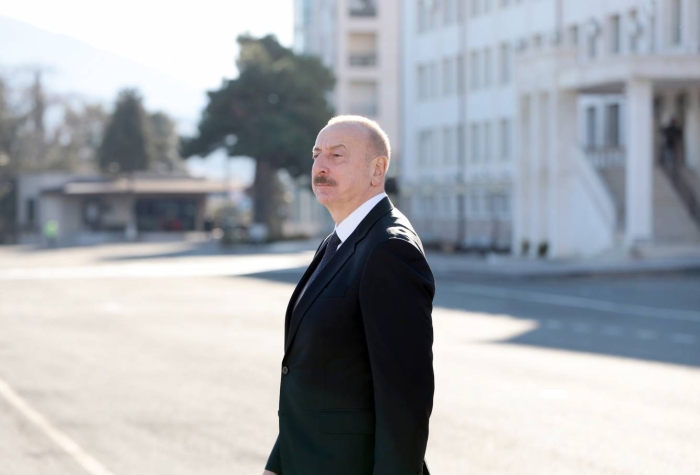 Ильхам Алиев получает поздравления с переизбранием на пост главы Азербайджана