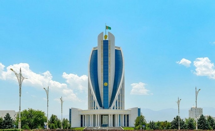 Глава Туркменистана заслушал отчёт о предпринятых мерах по совершенствованию системы здравоохранения