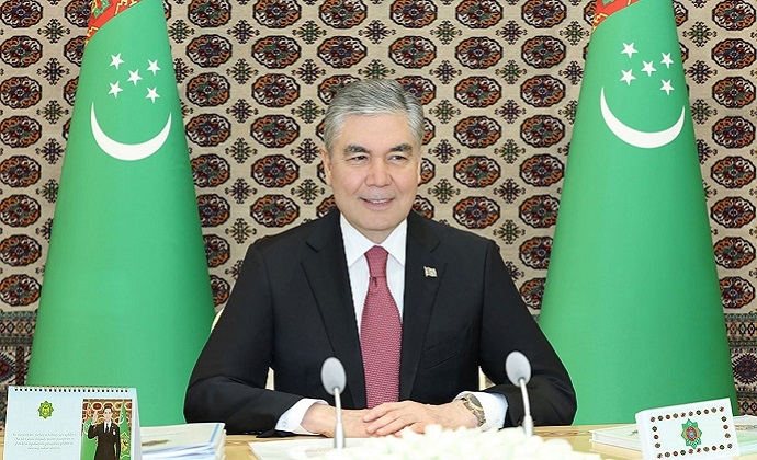 Национальный Лидер туркменского народа отметил экономические показатели страны за 15 лет