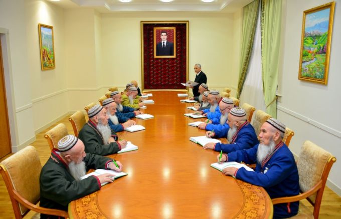 В Ашхабаде прошло заседание Совета старейшин при Халк Маслахаты Туркменистана