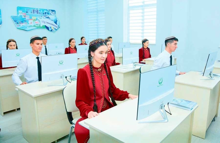 В Туркменистане увеличилось число востребованных специализаций