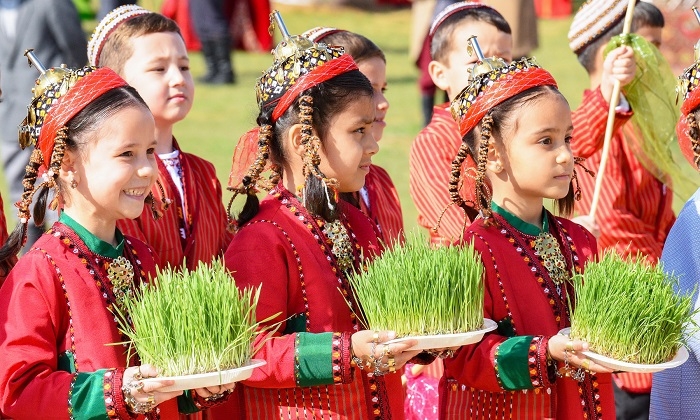 Туркменистан встретил Новруз - праздник весны, единства и гуманизма