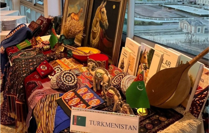 Туркменистан принял участие в праздновании Новруза в Париже