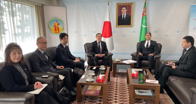 Посол Туркменистана обсудил сотрудничество с руководством университета Цукуба