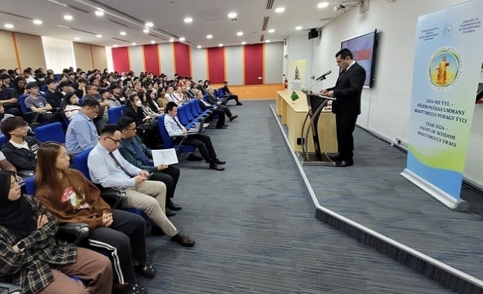 Туркменистан и Сингапур обсудили развитие сотрудничества в образовательной сфере