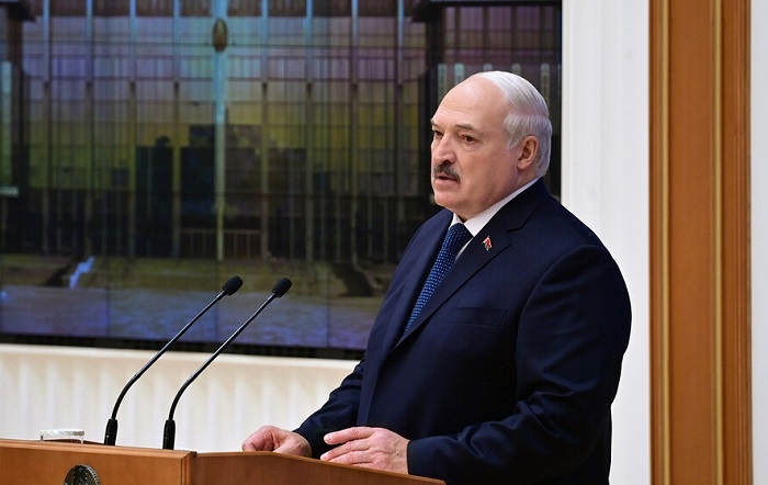 Лукашенко отметил успехи белорусских аграриев и призвал забыть про санкции