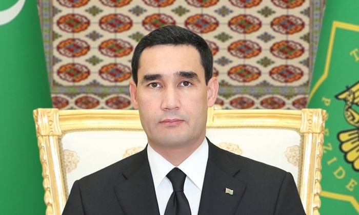 В Туркменистане расширят ассортимент ковровых изделий