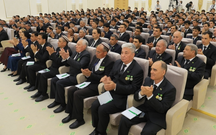 В Туркменистане обсудили вопросы развития сферы коневодства