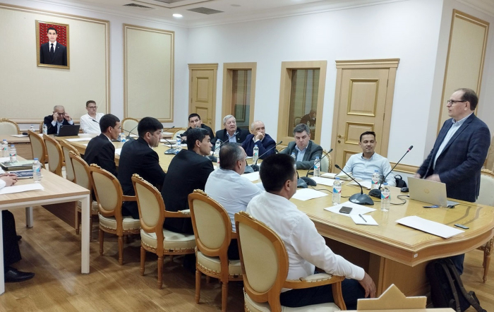 В Туркменистан прибыли международные эксперты по земельной политике
