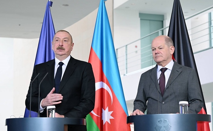 Шольц на конференции с Алиевым прокомментировал свободу прессы в Азербайджане