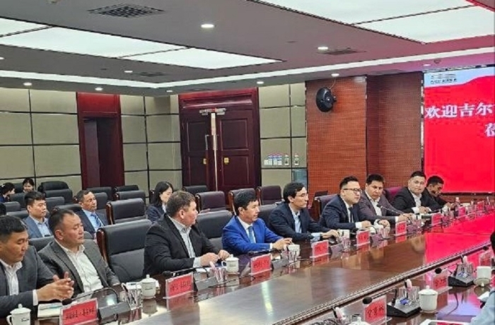 Китай планирует строительство железнодорожного порта в Киргизии