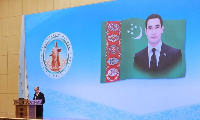 Глава ОСЖД подчеркнул геополитическое значение Туркменистана в развитии транспорта